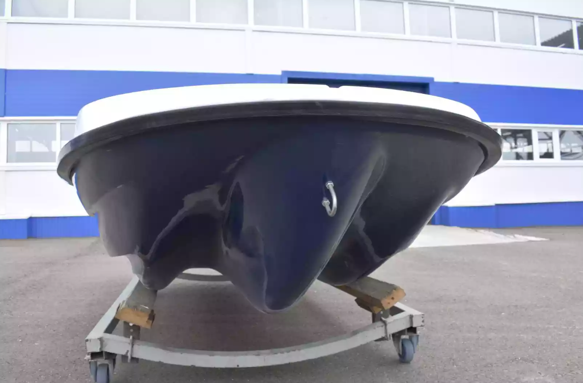 Стеклопластиковая лодка Пингвин New (тримаран) в Элисте