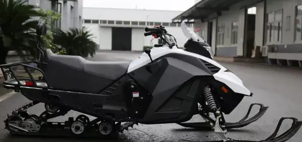 Снегоход ULAR 220 в Элисте