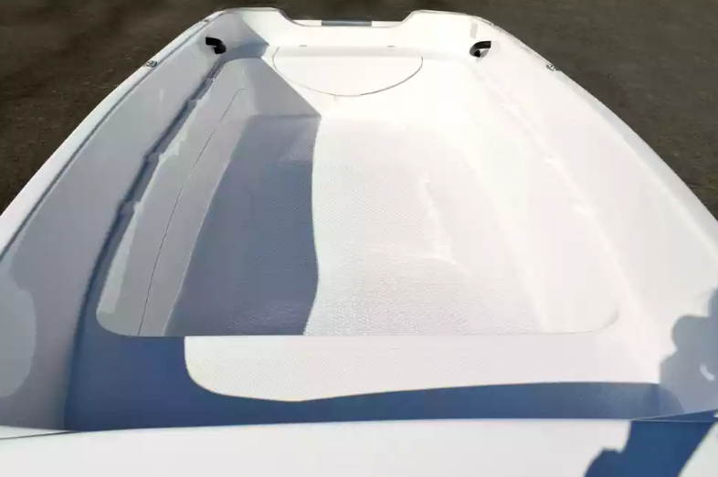 Стеклопластиковая лодка Пингвин (тримаран) в Элисте