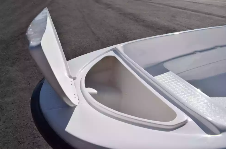 Стеклопластиковая лодка Пингвин (тримаран) в Элисте