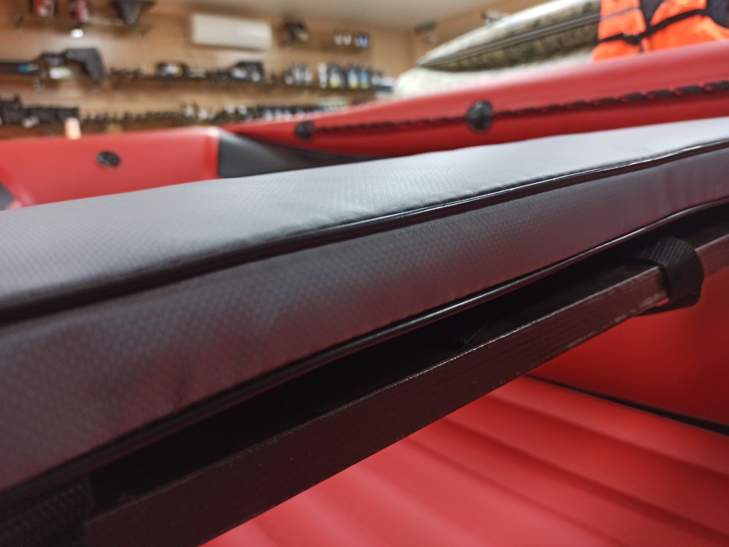 КОМПЛЕКТ МЯГКИХ НАКЛАДОК С СУМКОЙ ДЛЯ ЛОДОК 110Х20 СЕРЫЙ в Элисте