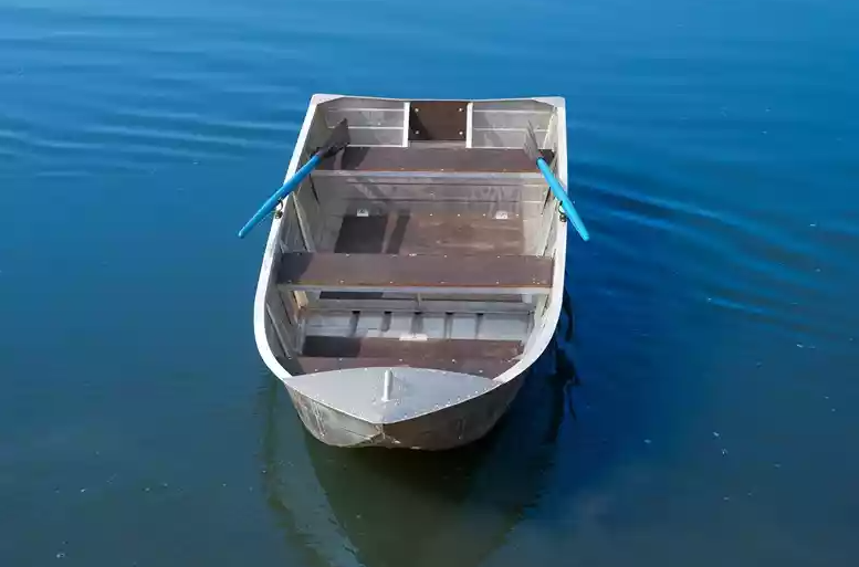 Алюминиевая лодка Вятка-Профи 32 в Элисте