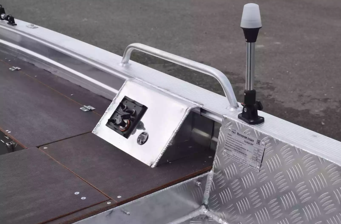Алюминиевая лодка Wyatboat-390РМ в Элисте
