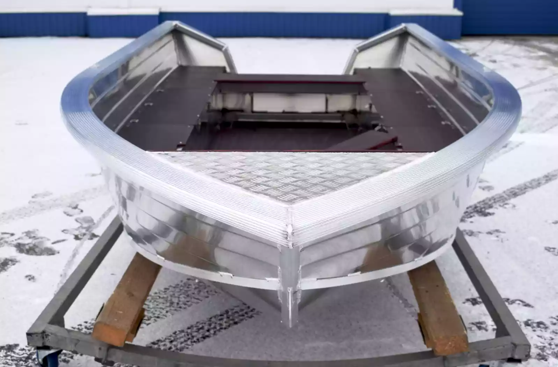 Алюминиевая лодка Неман-400 в Элисте