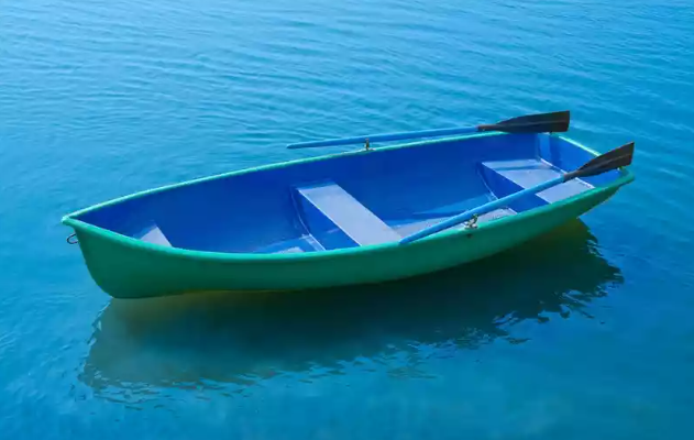 Стеклопластиковая лодка Дельфин в Элисте