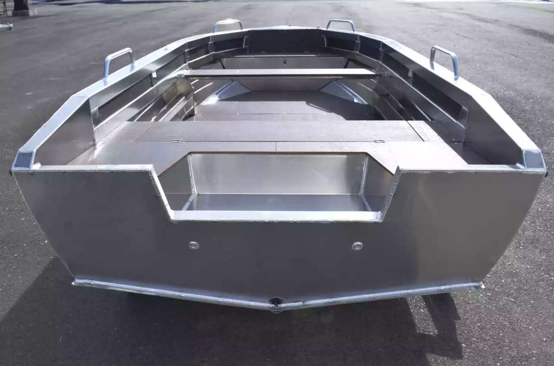 Алюминиевая лодка  Неман-480 Р в Элисте