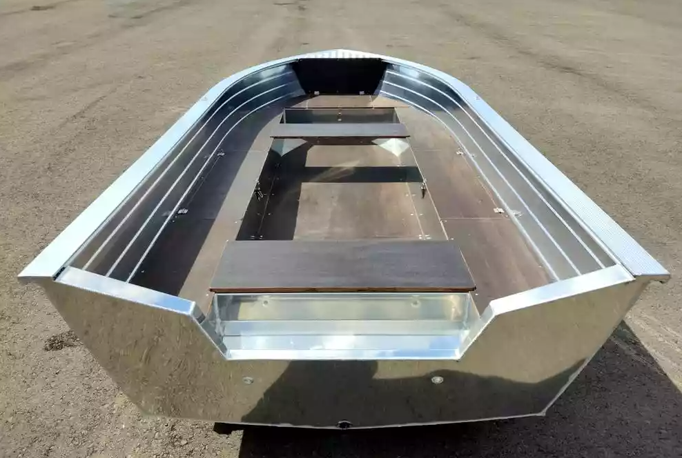 Алюминиевая лодка Неман-400 в Элисте