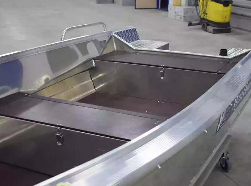 Алюминиевая лодка  Wyatboat-430 Р в Элисте