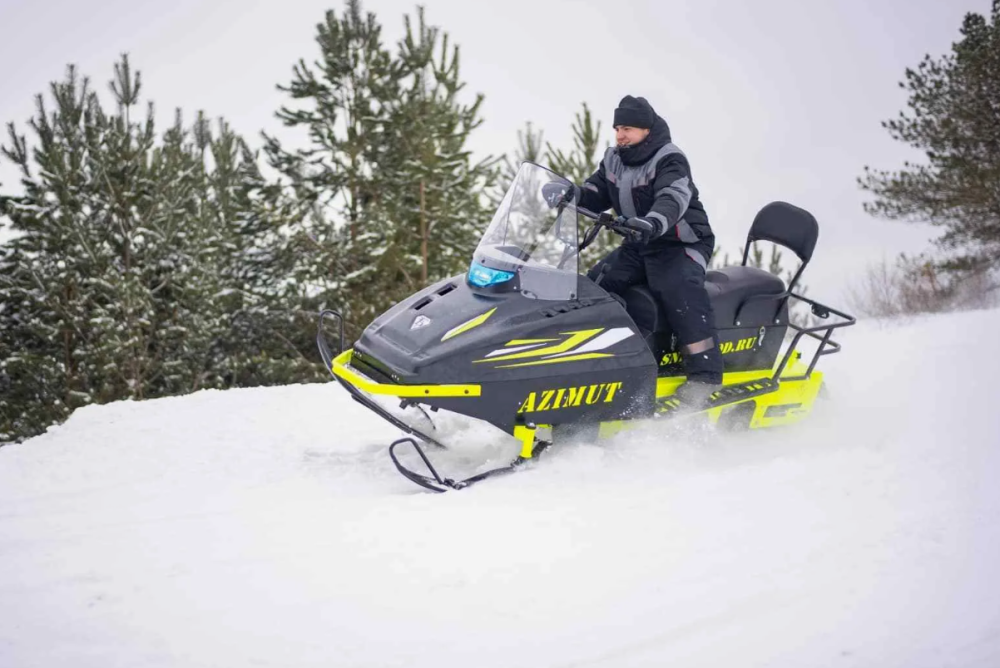 Миниснегоход Бурлак Азимут 24 л.с. , эл.запуск, реверс, тормоз гидравл, капот черный в Элисте