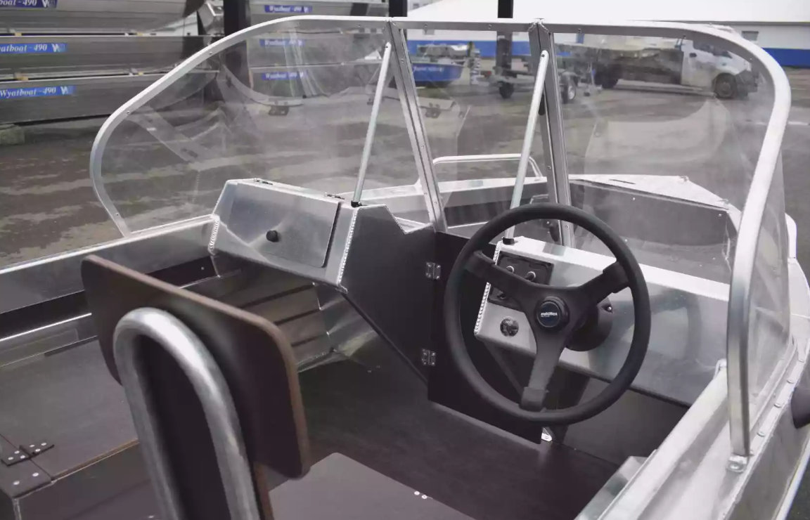 Алюминиевая лодка  Neman-400 DC в Элисте