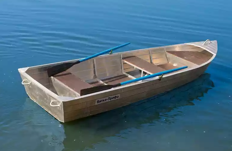 Алюминиевая лодка Вятка-Профи 32 в Элисте