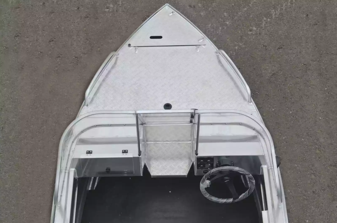 Алюминиевая лодка  Neman-400 PRO в Элисте