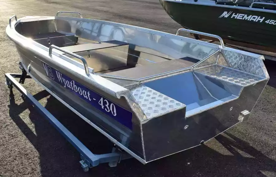 Алюминиевая лодка  Wyatboat-430 Р в Элисте