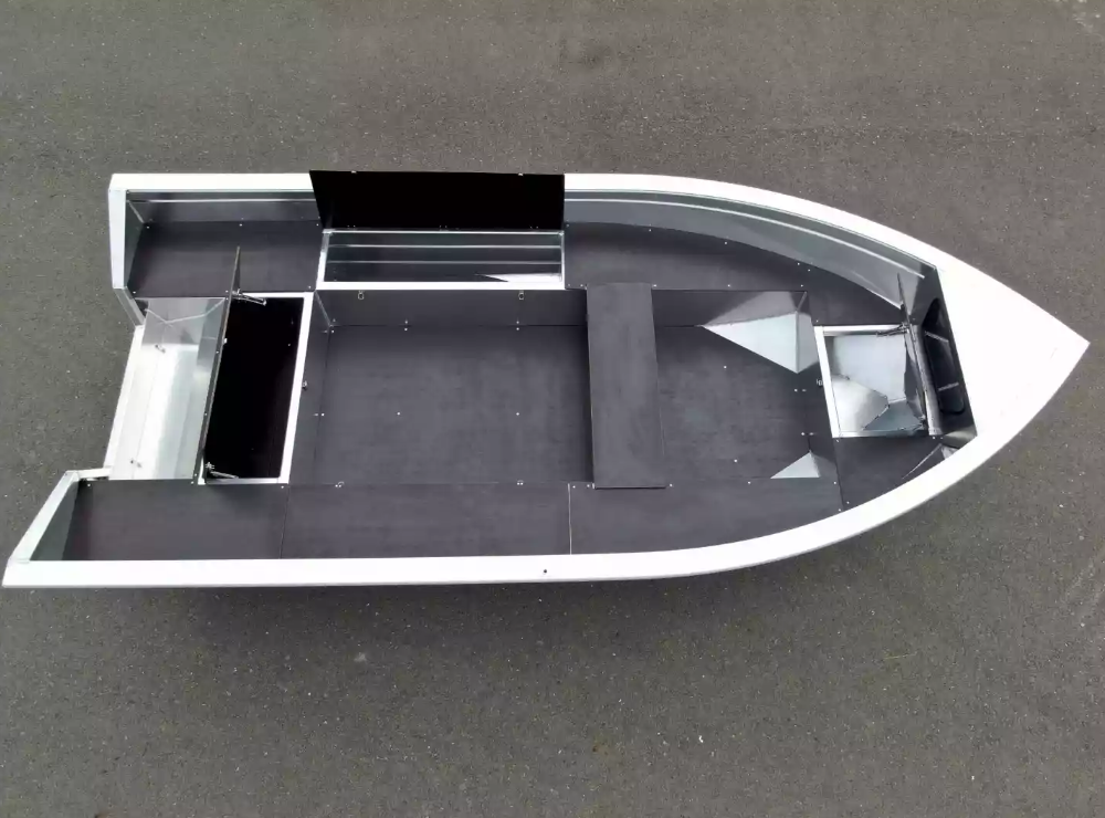 Алюминиевая лодка  Неман-420 в Элисте