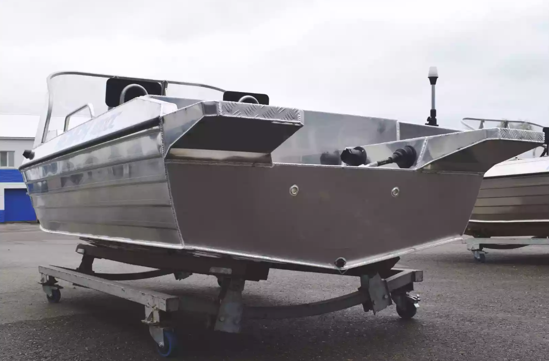 Алюминиевая лодка  Neman-400 DC в Элисте