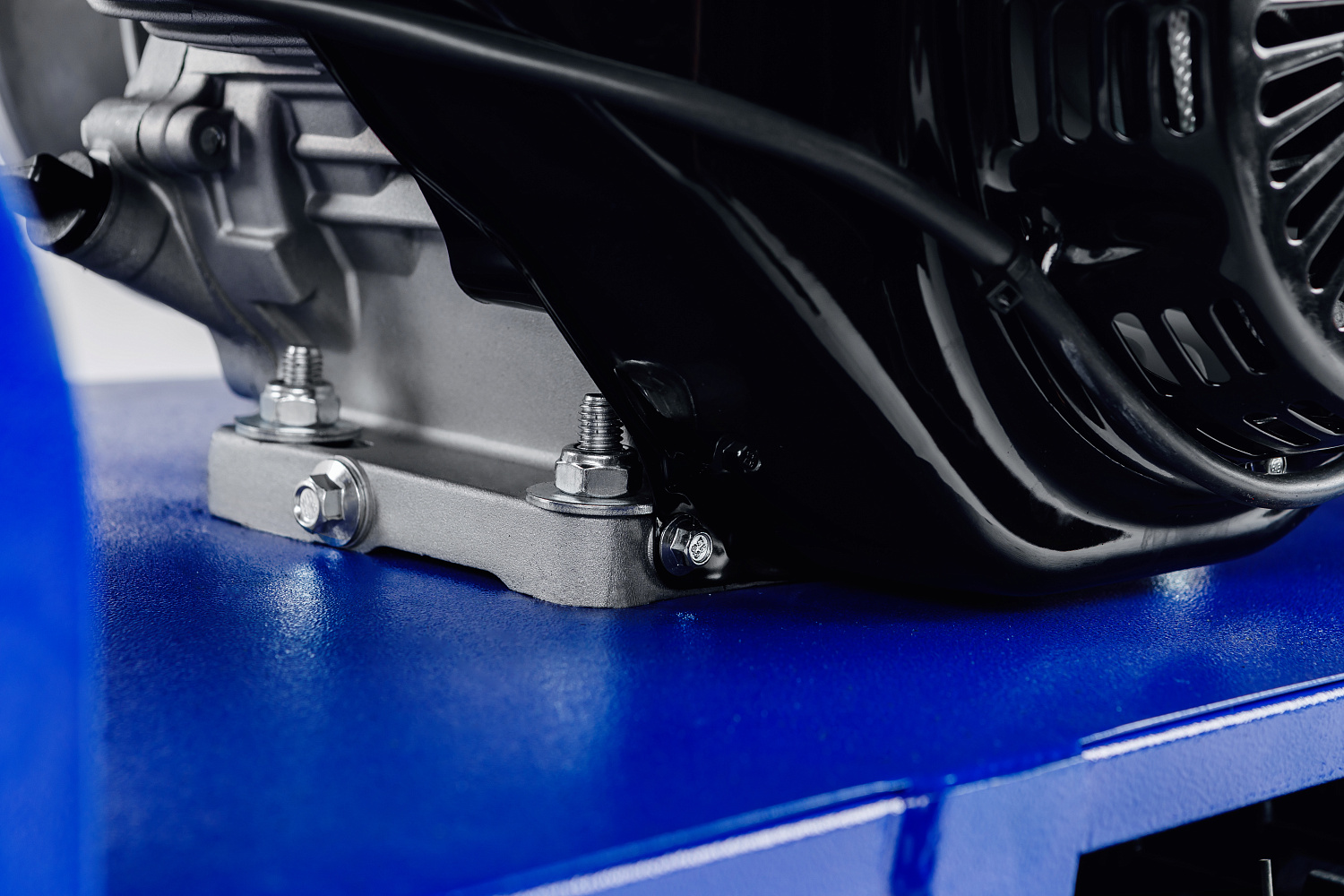 Мотобуксировщик SNOW DOG 17 с эл. запуском (DINKING) в Элисте