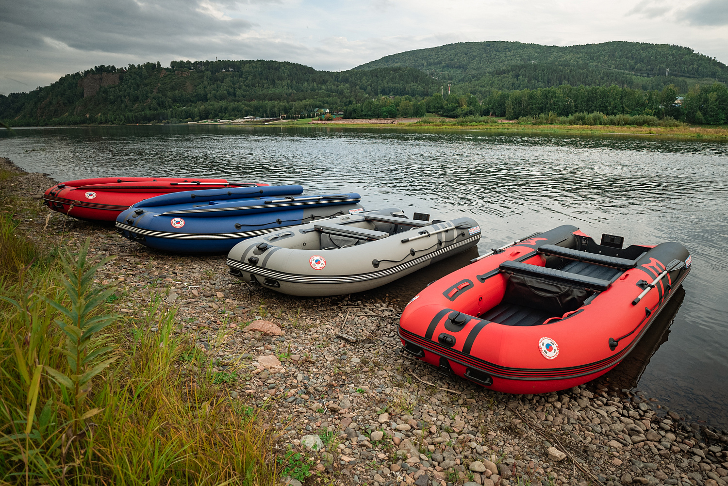 Лодка MISHIMO RIVER FJET PRO 410  под водомет в Элисте