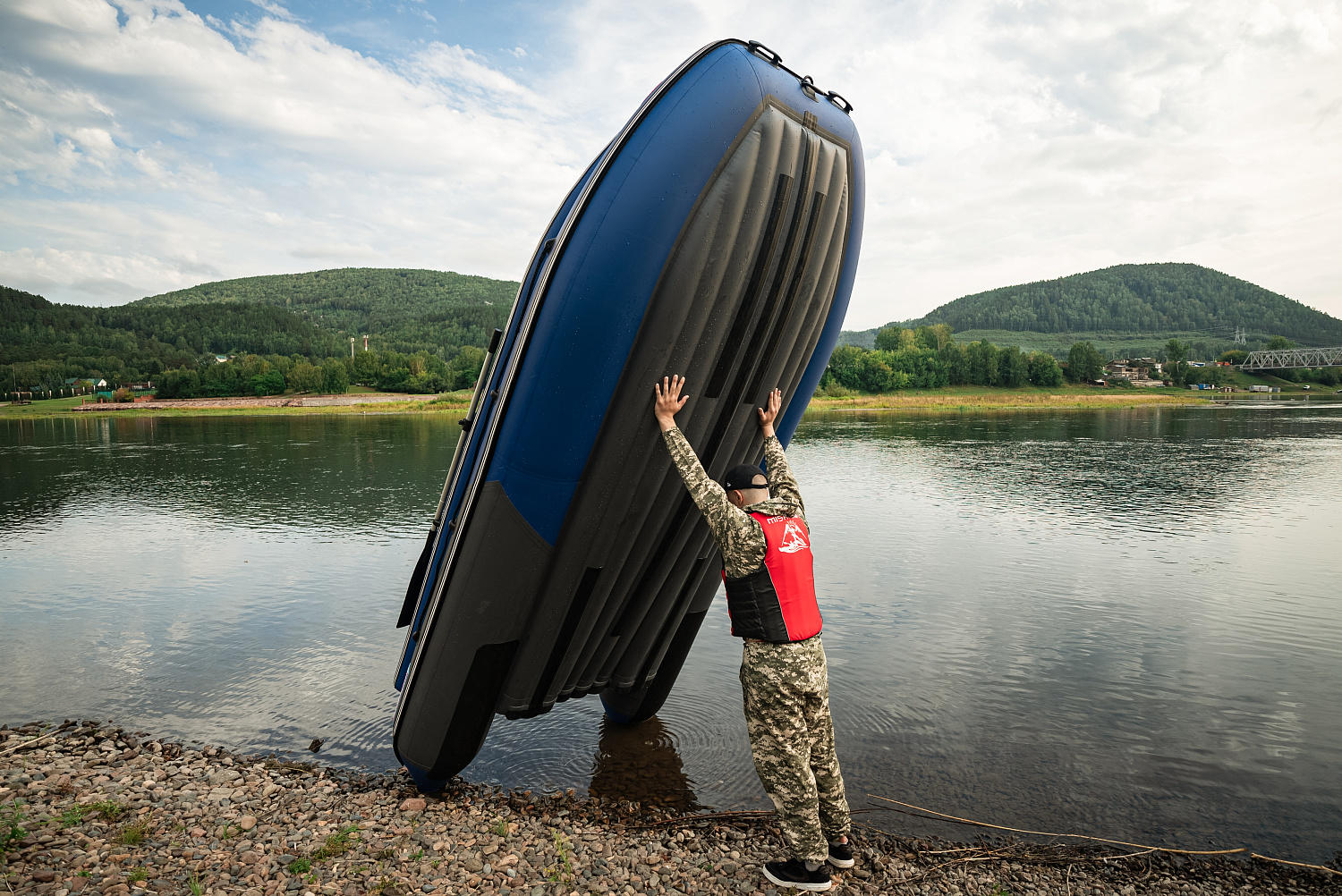 Лодка MISHIMO RIVER FJET PRO 410  под водомет в Элисте