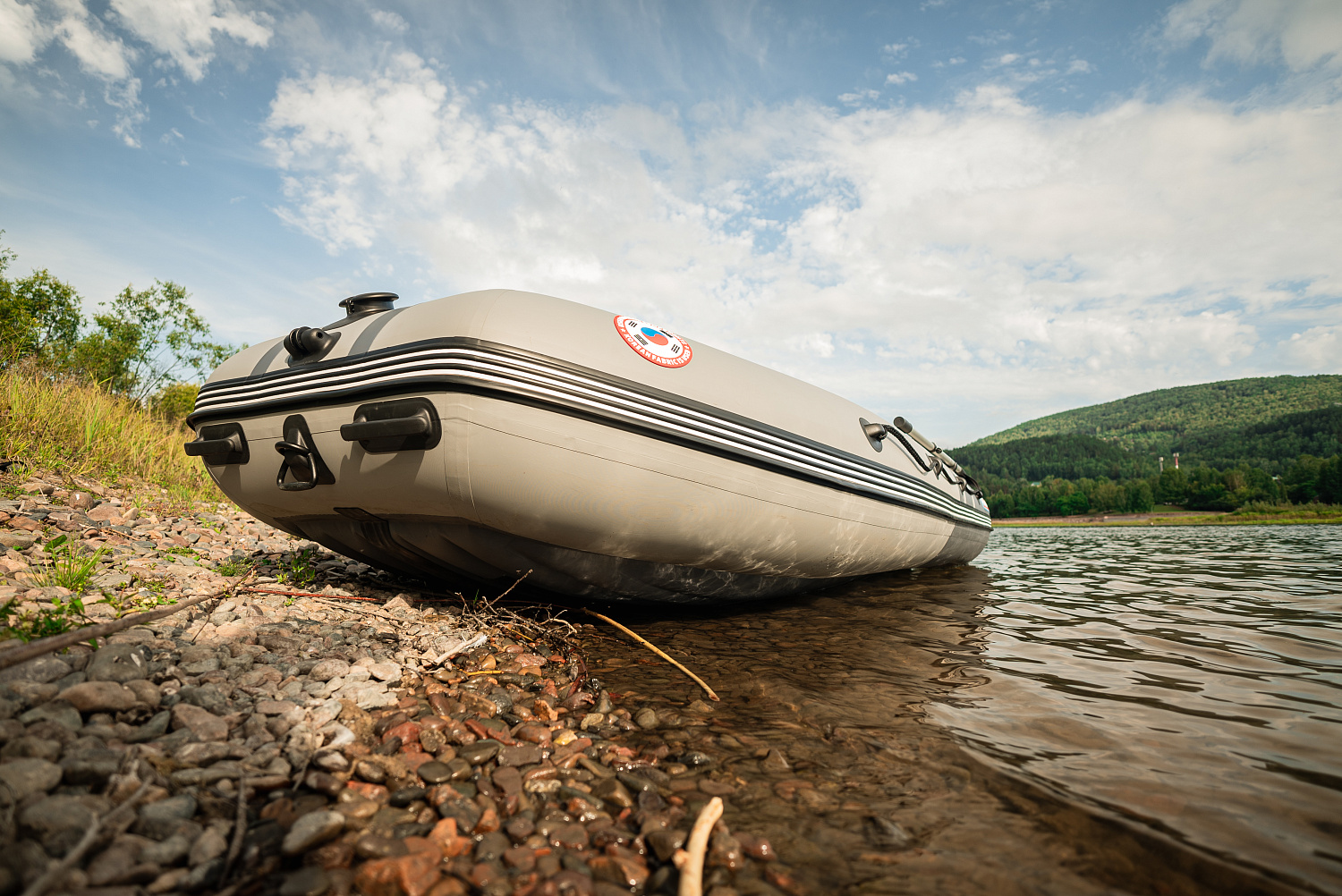 Лодка MISHIMO RIVER JET 390 под водомет в Элисте