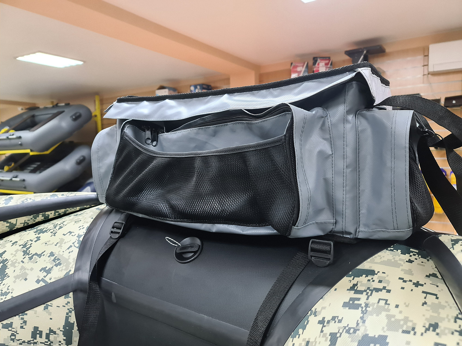 СУМКА ЛЮКС НА БАЛЛОН ДЛЯ ЛОДОК ПВХ 50Х25Х25 СМ в Элисте